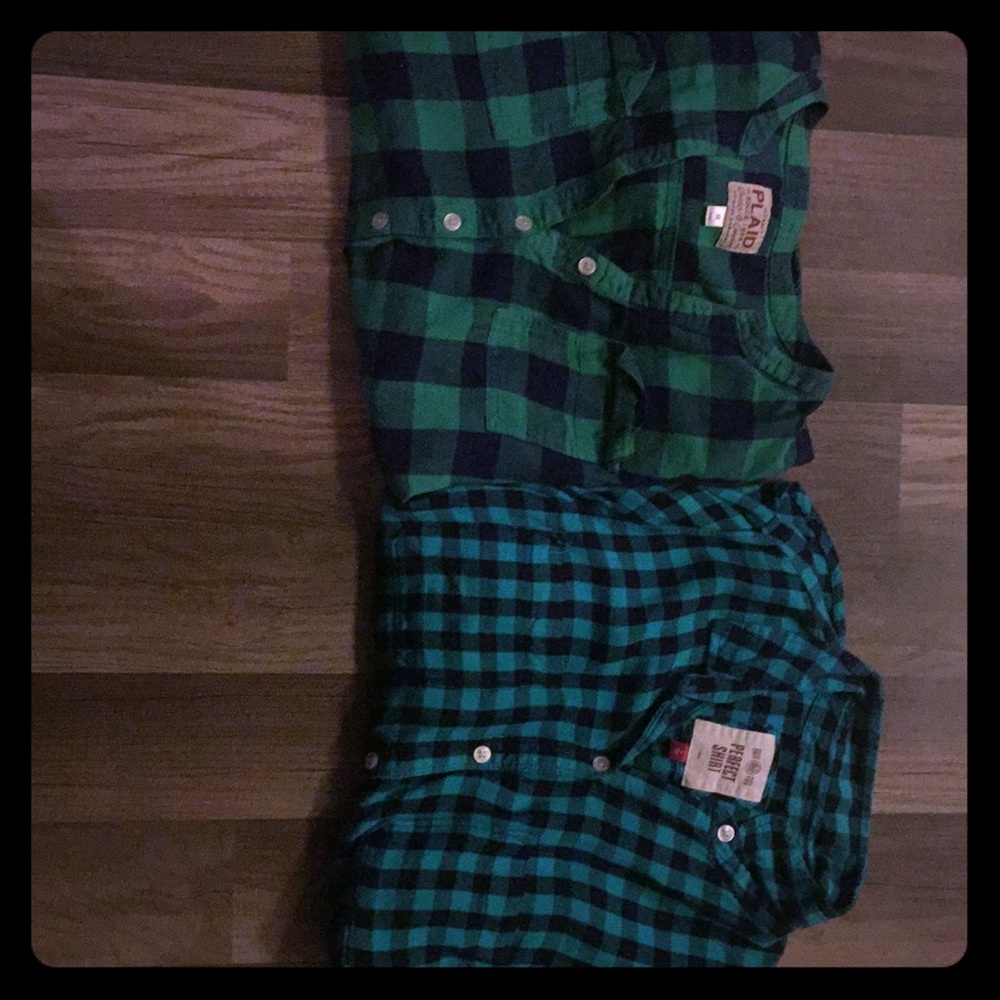 2 long sleeve plaid shirt